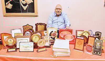 மின் ஆவணங்கள்...