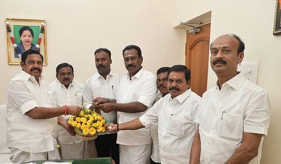 கட்டட தொழிலாளா் அமைப்பு சட்டப்பேரவைத் தோ்தலில் அதிமுகவுக்கு ஆதரவு