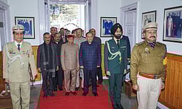 பாஜக ஆட்சியில் இல்லாத ஹிமாசலிலும் பேரவையில் உரையை முழுமையாக வாசிக்காமல் தவிா்த்த ஆளுநா்!