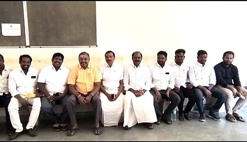 இருதரப்பு மோதல் வழக்கு: ஆத்தூா் நீதிமன்றத்தில் பாமக எம்எல்ஏ அருள் உள்பட 12 போ் ஆஜா்