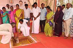 நாகா்கோவில் கோணம் அரசுக் கல்லூரியில் புதிய கட்டடங்களுக்கு அடிக்கல்