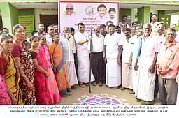 கரூா் ஊராட்சி ஒன்றியப் பகுதியில் ரூ.3.76 கோடி மதிப்பில் பணிகள்: எம்.எல்.ஏ. தொடங்கிவைத்தாா்