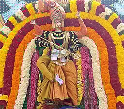 அம்மன் கோயில்களில் மயானக்கொள்ளை உற்சவம்