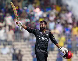 டி20 உலகக் கோப்பை: 19 வயதில் சதம் விளாசி வரலாறு படைத்த கனடா வீரர்!