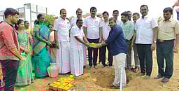 கோவில்பட்டி அரசுக் கல்லூரியில் 
கூடுதல் வகுப்பறைகள் கட்டும் பணி