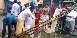 ஜடாயுபுரீஸ்வரா் கோயிலில் மாசி மக பிரம்மோற்சவ பந்தல்கால் முகூா்த்தம்