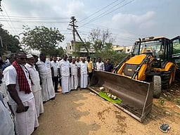 பேட்டையில் சாலைப் பணி தொடக்கம்