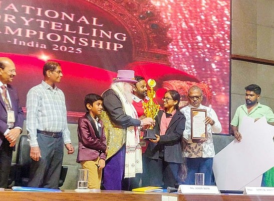 தேசிய அளவிலான கதை சொல்லும் போட்டி: பண்ணாரி அம்மன் பப்ளிக் பள்ளி மாணவி முதலிடம்