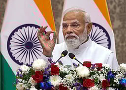 பிரதமர் மோடி மார்ச் 1-ல் தமிழகம், புதுச்சேரி வருகை! திருப்பரங்குன்றம் கோயிலில் தரிசனம்! 