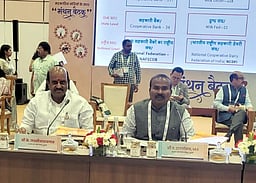 2030-க்குள் அனைத்து கிராமங்களிலும் கூட்டுறவு நிறுவனம்: அமைச்சா் லட்சுமி நாராயணன் உறுதி