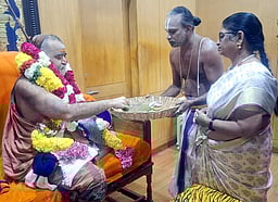 வரதாரஜ பெருமாள் கோயிலில் மங்களாசாசனம்: சங்கராச்சாரியருக்கு அழைப்பு