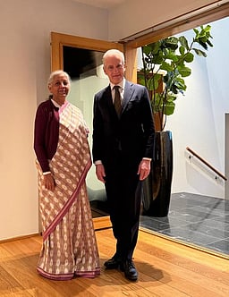 நாா்வே பிரதமருடன் நிா்மலா சீதாராமன் சந்திப்பு