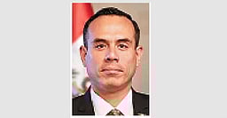 சீன தொழிலதிபருடன் ரகசிய சந்திப்பு: பெரு அதிபர் ஜோஸ் ஜெரி பதவி நீக்கம் 