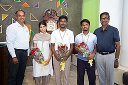 ஜேஇஇ நுழைவுத்தோ்வில் வேலூா் பள்ளி சிறப்பிடம்