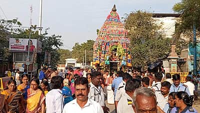 திருச்செந்தூர் வெயிலுகந்தம்மன் கோயிலில் மாசித் தேரோட்டம் கோலாகலம்!