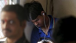 இசையால் வசப்படுத்தலாம்!