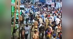 சிவாஜி பிறந்தநாள் ஊா்வலத்தில் கல்வீச்சு: பாகல்கோட்டில் பதற்றம்