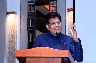 இந்திய - அமெரிக்க இடைக்கால வா்த்தக ஒப்பந்தம் ஏப்ரலில் நடைமுறை : மத்திய அரசு