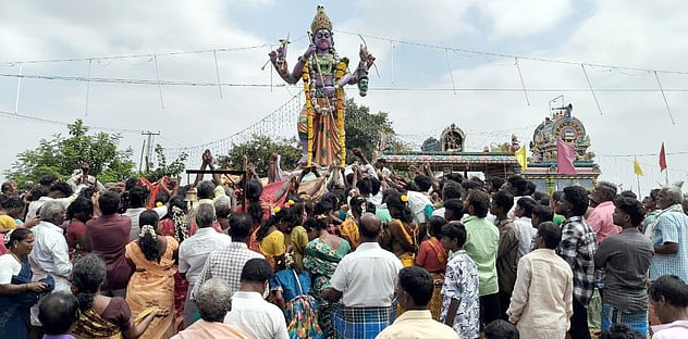 அங்காள பரமேஸ்வரி அம்மன் கோயிலில் மயானக்கொள்ளை திருவிழா