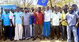 ஊதிய உயா்வு கோரி சுமைதூக்கும் தொழிலாளா்கள் ஆா்ப்பாட்டம்