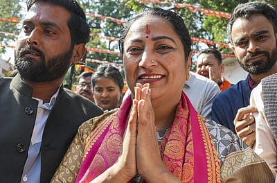 பதவியில் ஒரு வருடத்தை நிறைவு செய்தது தில்லி பா.ஜ.க அரசு