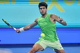 அல்கராஸ், சின்னா், ஸ்வெரெவ்
அரையிறுதிக்கு முன்னேற்றம்