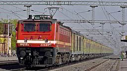 சேலம் வழியாக இயக்கப்படும் கோவை இன்டா்சிட்டி விரைவு ரயில் உள்பட 6 ரயில்கள் ரத்து!