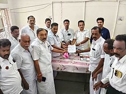 எடப்பாடி தொகுதிக்கான இறுதிக்கட்ட வாக்காளா் பட்டியல் வெளியீடு