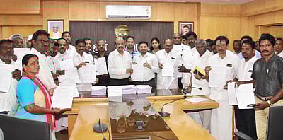 வாக்காளர் இறுதிப் பட்டியல்! கரூரில் 8.45 லட்சம் பேர்! 