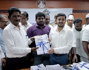 வெளியானது சிறப்பு தீவிர திருத்த இறுதி வாக்காளா் பட்டியல்: கோவை மாவட்டத்தில் 26.96 லட்சம் வாக்காளா்கள்