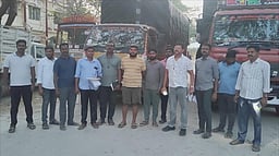 ரேஷன் அரிசி கடத்தல்: 2 போ் கைது