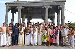 திருச்செந்தூா் மாசித் திருவிழா 4 ஆம் நாள்: சுவாமி, அம்மன் வீதி உலா