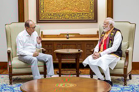 பிரதமா் மோடியுடன் மணிப்பூா் முதல்வா் சந்திப்பு