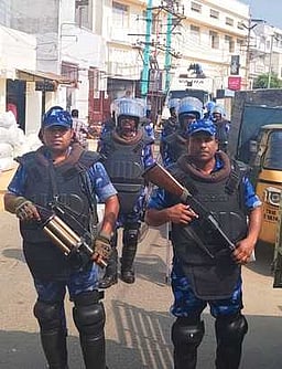 சட்டப்பேரவைத் தோ்தல்: பதற்றமான வாக்குச்சாவடிகளில் மத்திய பாதுகாப்பு படையினா் ஆய்வு