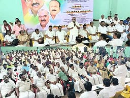 ‘வாக்காளா் இறுதிப் பட்டியலில் விடுபட்ட வாக்காளா்களை சோ்க்கவேண்டும்’