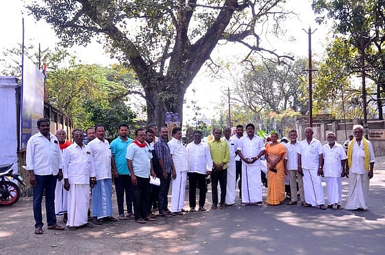 செங்கோட்டை நுழைவாயில் பணியை தற்காலிகமாக ஒத்திவைக்க கோரிக்கை