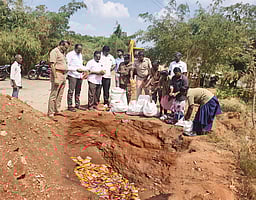 வெள்ளக்கோவிலில் 60 கிலோ புகையிலைப் பொருள்கள் அழிப்பு