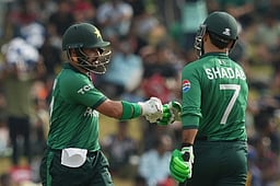 சூப்பர் 8 சுற்று: இங்கிலாந்துக்கு எதிராக பாகிஸ்தான் பேட்டிங்!