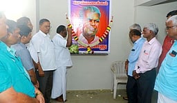 ஆா்.நல்லகண்ணு மறைவு: இடதுசாரிகள் அஞ்சலி