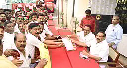 விருப்ப மனு தாக்கல் செய்த
கும்மிடிப்பூண்டி எம்எல்ஏ!