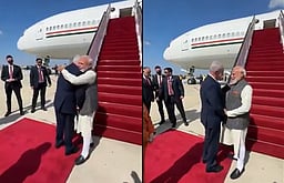 பிரதமர் மோடிக்கு சிவப்பு கம்பள வரவேற்பு அளித்த இஸ்ரேல் பிரதமர்!