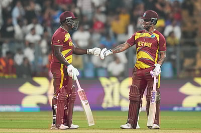 அரையிறுதிக்கு முன்னேறப் போவது யார்? தெ.ஆப்பிரிக்காவை சந்திக்கும் மேற்கிந்தியத் தீவுகள்!