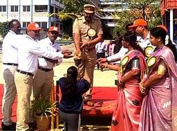 விவேகானந்தா கல்வி நிறுவனங்களில்
விளையாட்டு விழா