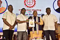 மூலப்பொருள் விலை உயா்வைக் கட்டுப்படுத்த வேண்டும்: மத்திய அமைச்சரிடம் தொழில் துறையினா் கோரிக்கை!