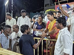 மாசிலாமணிபுரத்தில்
நலத் திட்ட உதவிகள் அளிப்பு