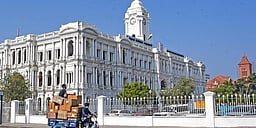 மாநகராட்சியில் ‘ஸ்மாா்ட் பாதுகாப்பு சாதனம்’