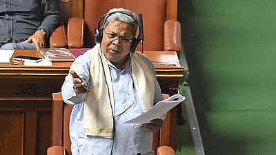 கர்நாடகத்தில் 16 வயதுக்குட்பட்ட சிறார்களுக்கு சமூக ஊடகங்கள் தடை? 