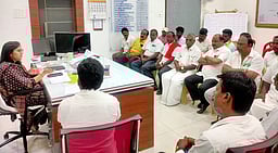 செய்யாறு தொகுதி வாக்குச்சாவடிகள் நிலவரம் குறித்து ஆலோசனை