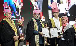 உலகின் தலைவராக மாற காலனிய மனோபாவத்திலிருந்து வெளிவருவது அவசியம்: குடியரசு துணைத் தலைவா் சி.பி.ராதாகிருஷ்ணன்