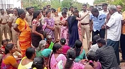 திசையன்விளை அருகே ஆலயம் கட்ட எதிா்ப்பு தெரிவித்து போராட்டம்! மாரடைப்பில் முதியவா் உயிரிழப்பு!